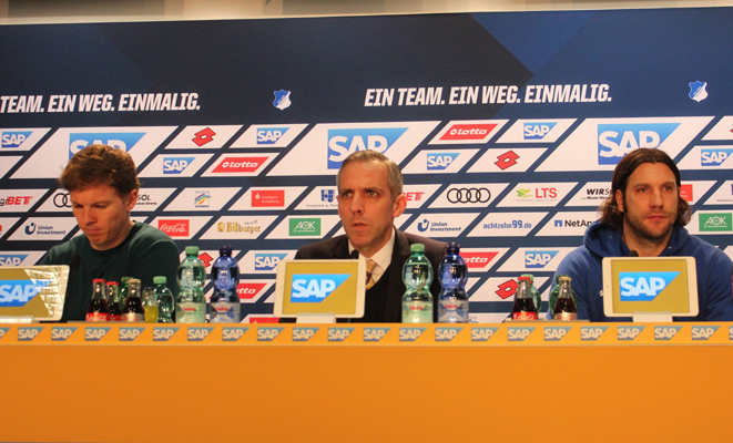 Von links: TSG-Coach Julian Nagelsmann, Pressesprecher Holger Kliem und SVD-Trainer Torsten Frings