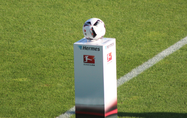 Spielball im Baden-Württemberg-Derby 1. FC Heidenheim - SV Sandhausen