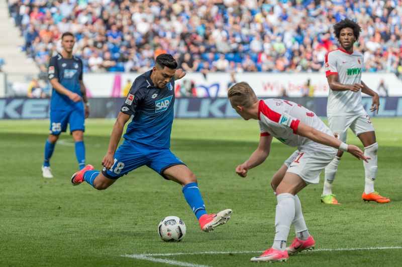Nadiem Amiri beim Torschuss im letzten Saisonspiel gegen den FC Augsburg