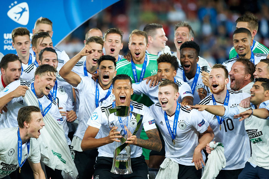 Die deutsche U21 feiert euphorisch den Europameistertitel