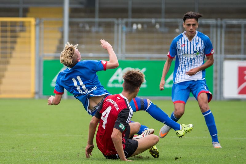 19.08.2015 U19-Spiel gegen Ingolstadt: Ein Tritt, ein Schmerz mit anschließende langer Leidenszeit für Robin