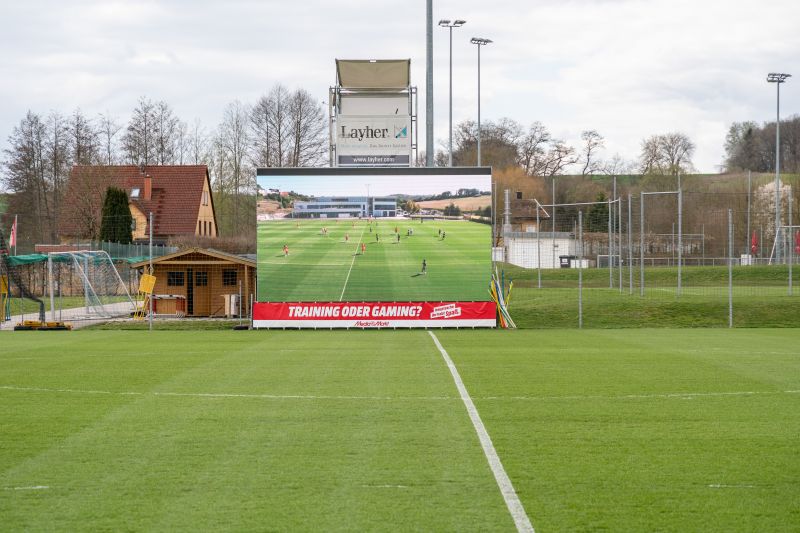 Videowürfel auf dem Trainingsplatz 1