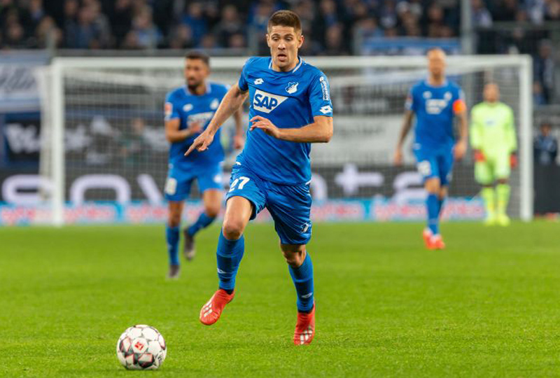 Kramaric brachte mit seinem 15. Saisontreffer die TSG in Augsburg in Führung