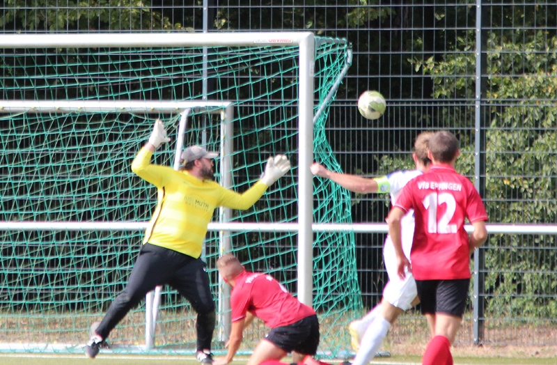 Dowalil verfehlt das VfB-Tor