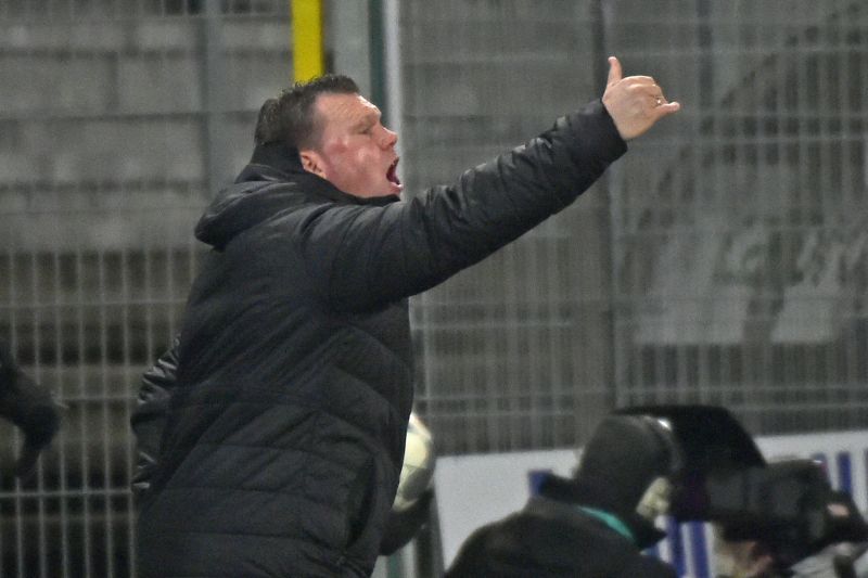 SVS-Coach Uwe Koschinat zeigte sich mit dem einen Zähler gegen Regensburg nicht unzufrieden