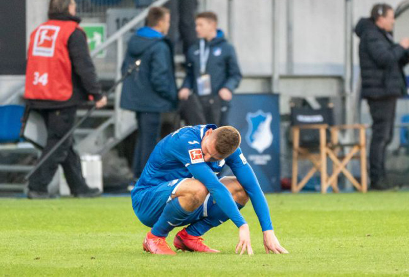 Enttäuschung nach der Niederlage bei Hoffenheims Pavel Kaderabek