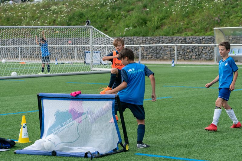 Spiel auf Minitore bei den Kleinsten