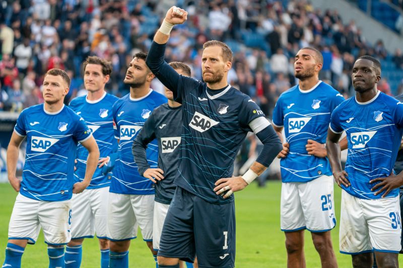 Gruß an die Fans nach dem Abpfiff