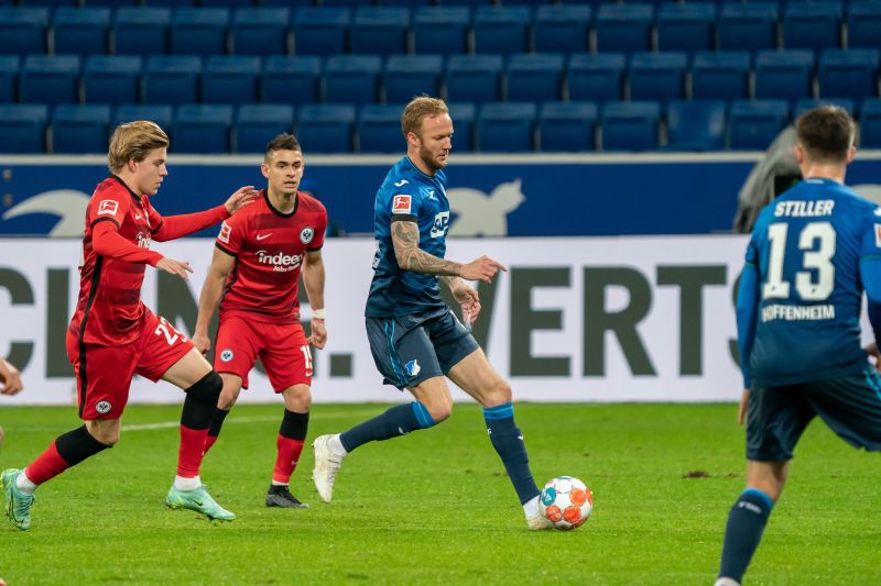 Kevin Vogt beim Spielaufbau. Der Abwehrchef lieferte im bisherigen Saisonverlauf konstant gute Leistungen ab.